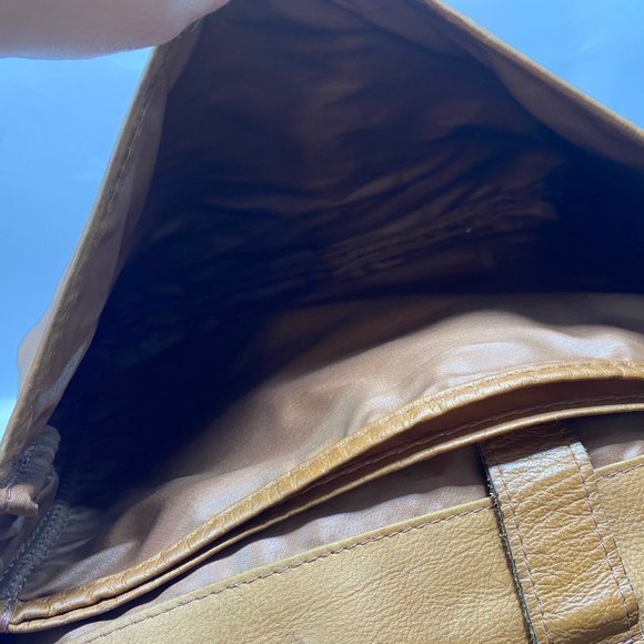 Handmade Light Brown Leather Messenger Bag - Picture 14 of 15